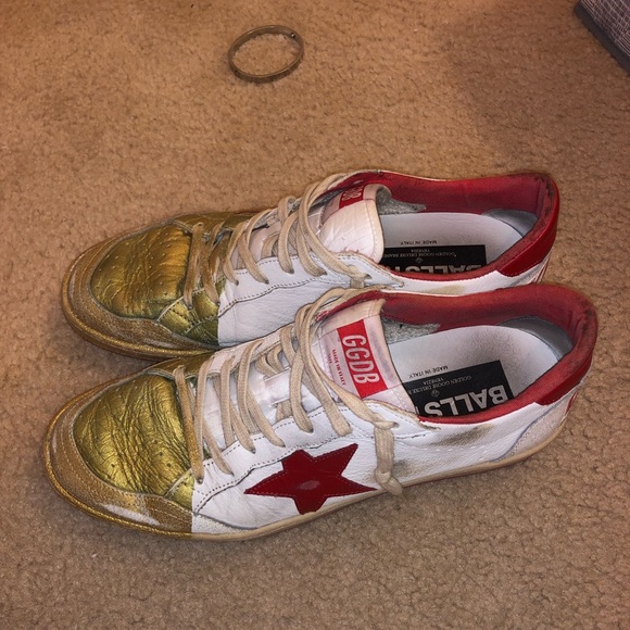 Golden Goose Other - Men’s Golden Goose Ball Star / Gold paint